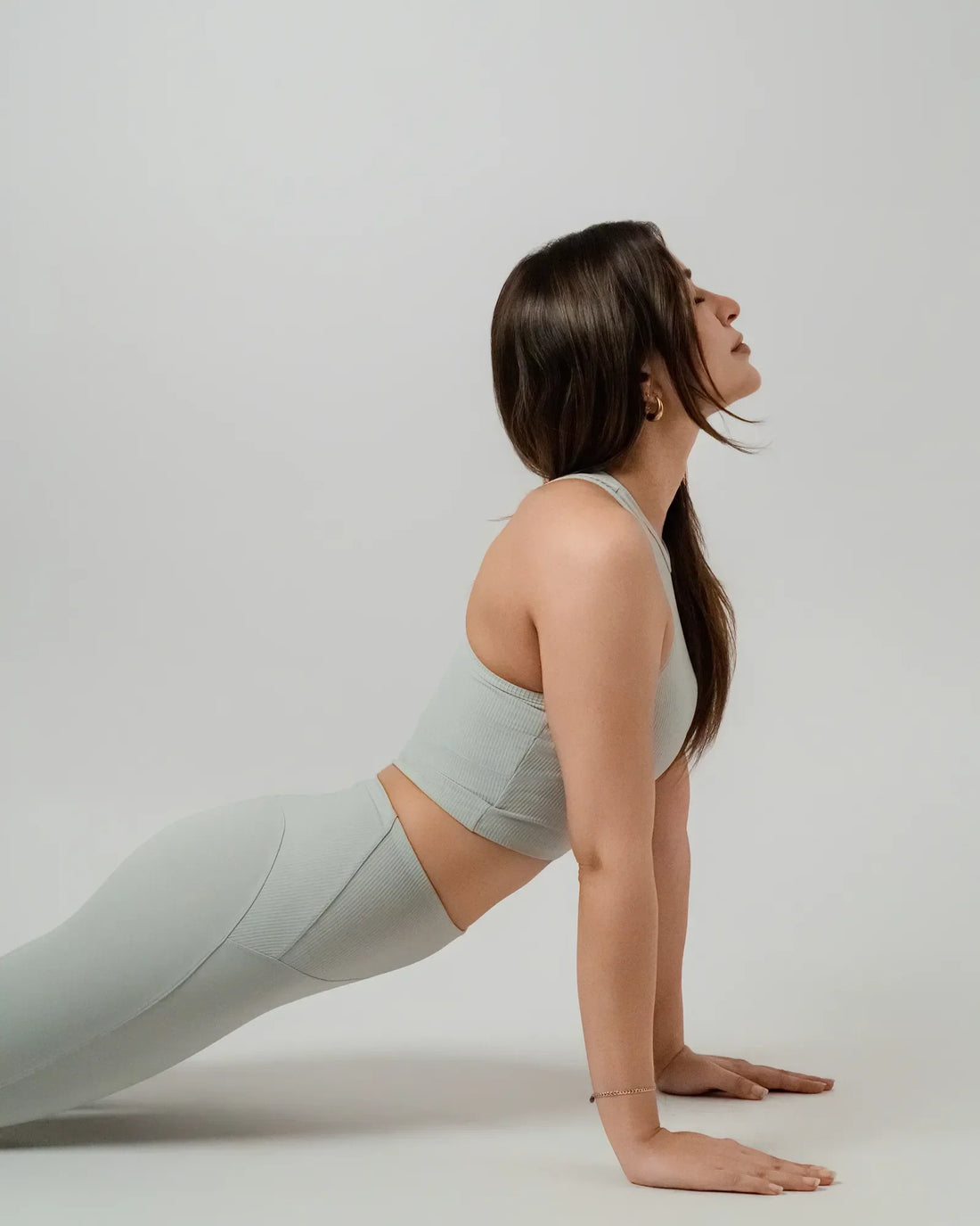 Morning Moves: The Easy Yoga Routine That Actually Wakes You Up