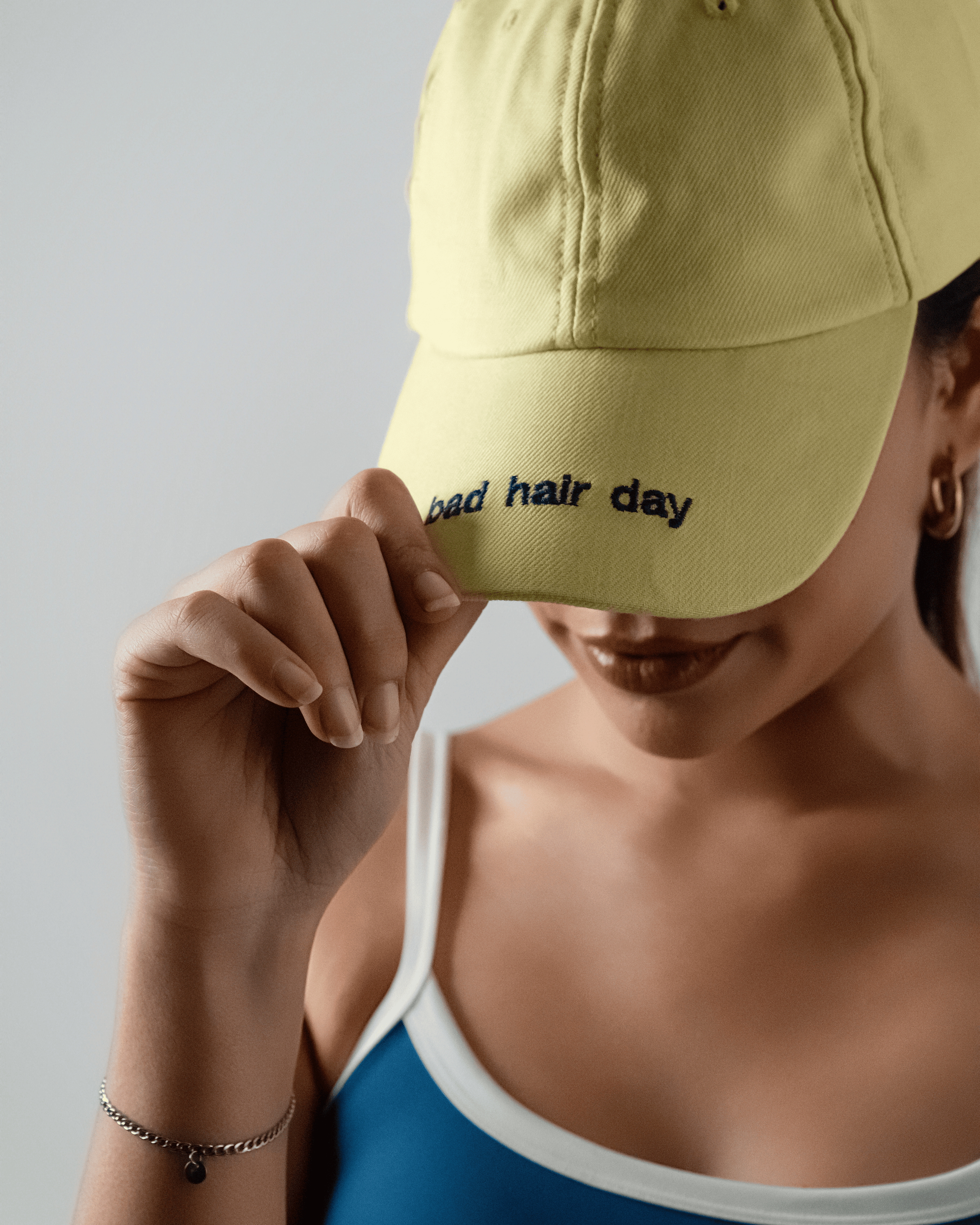 Caps